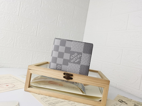 LVコピーウォレット正面デザイン